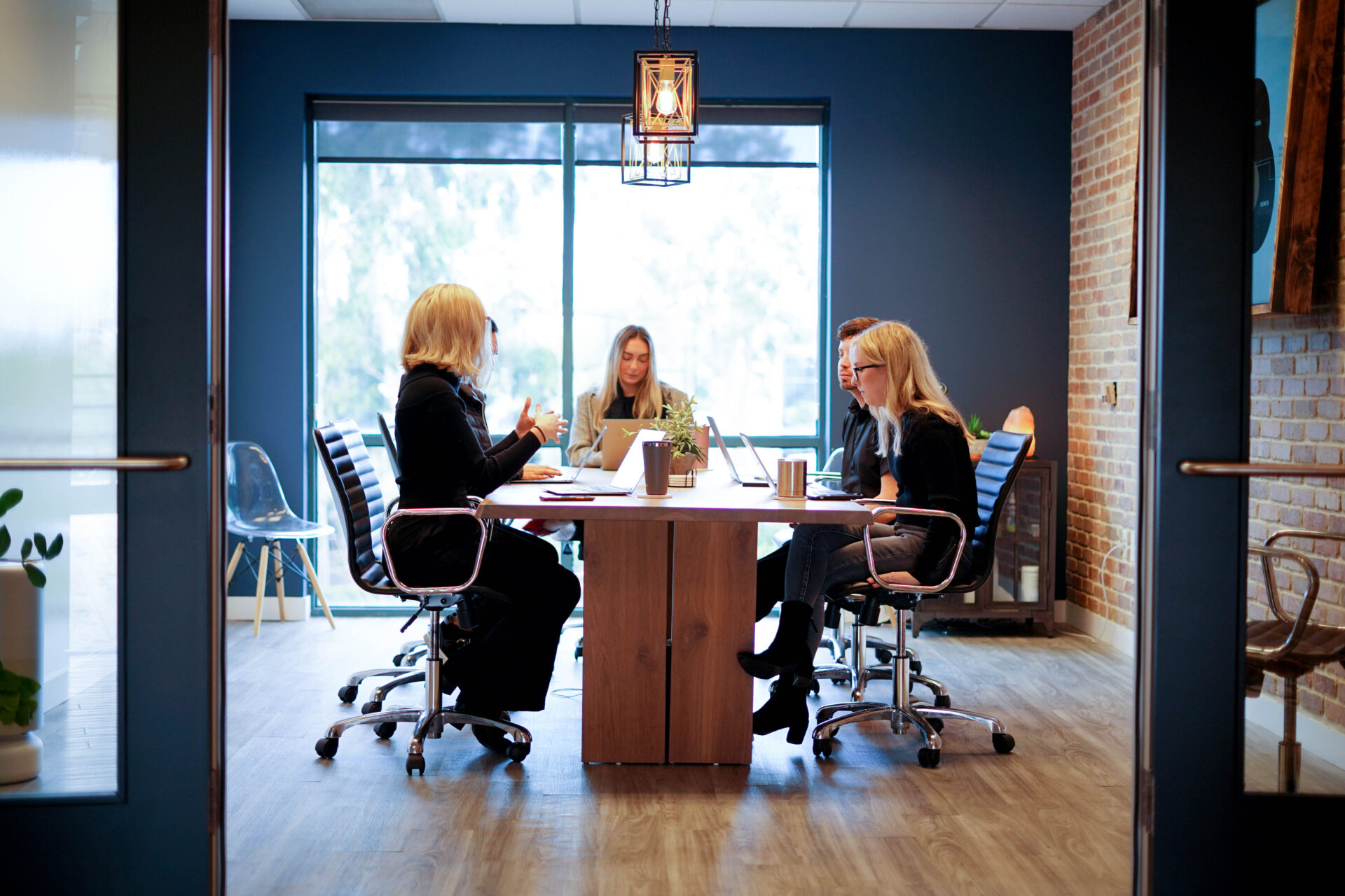 Brandastic team collaboration in office